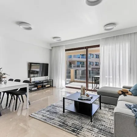 Daire Aphrodite Hills Stunning *