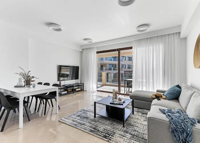 Lägenhet Aphrodite Hills Stunning *